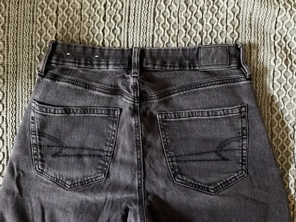 American Eagle Jeans - Image 4