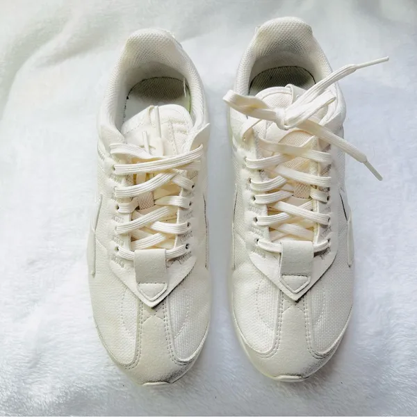 Nike Women's Air Max Pre-Day PHANTOM/SUMMIT WHITE - 6W - Image 4