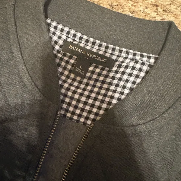 Banana Republic Quilted Dark Gray Bomber Jacket ❤️ - Image 5