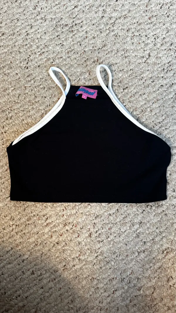 Edikted Black and white crop top - Image 2