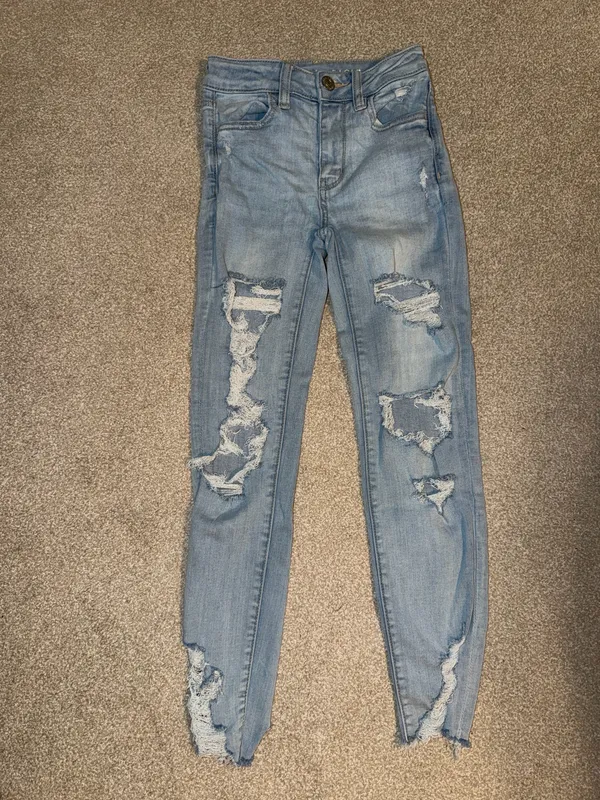 American Eagle Light Wash Distressed Cropped High Rise Jeggings - Image 3