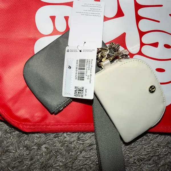 Lululemon Dual Pouch Wristlet - Image 10