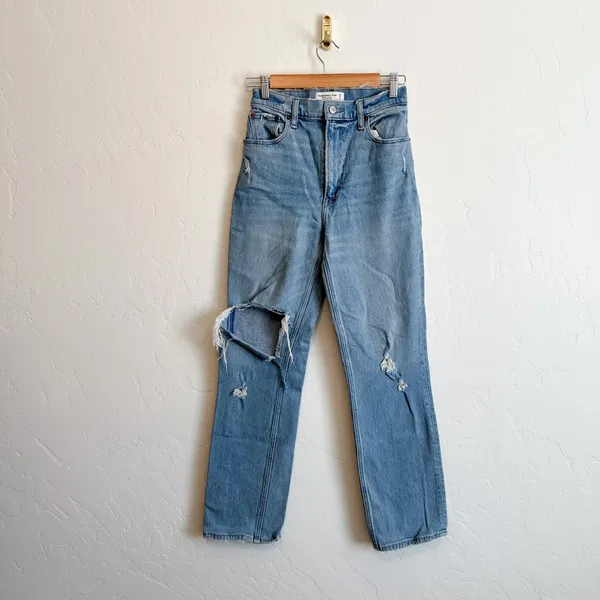 Abercrombie & Fitch | '90s Straight Ultra High Rise Distressed Denim Jeans Blue - Image 2