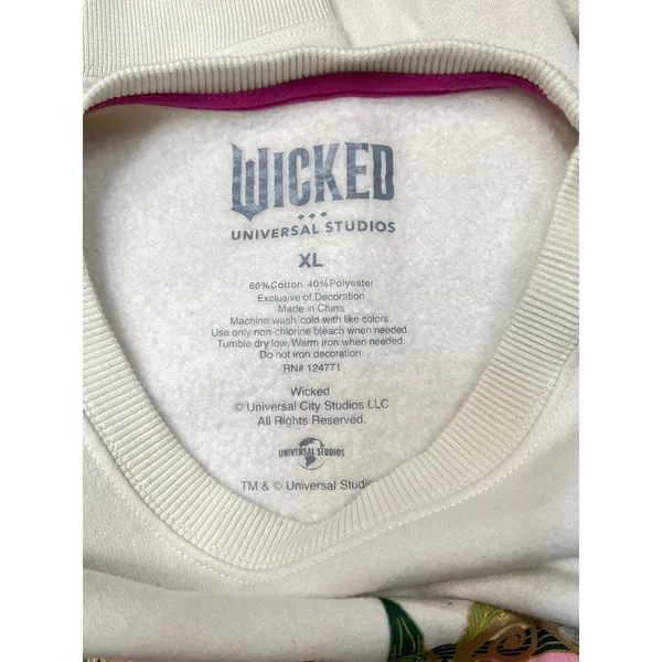 Universal Studios Wicked Elphaba and Glenda Crewneck Sweatshirt Size XL - Image 5