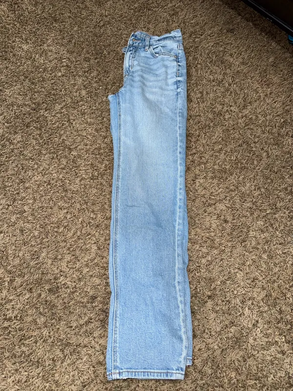 American Eagle Jeans - Image 5