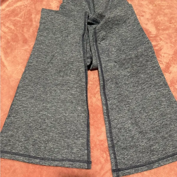 Aerie flare leggings - Image 7