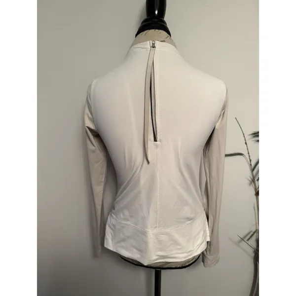 Lululemon Run Warm Up Crew Long Sleeve 1/2 Zip Back White Dune Women's Sz 6‎ - Image 3