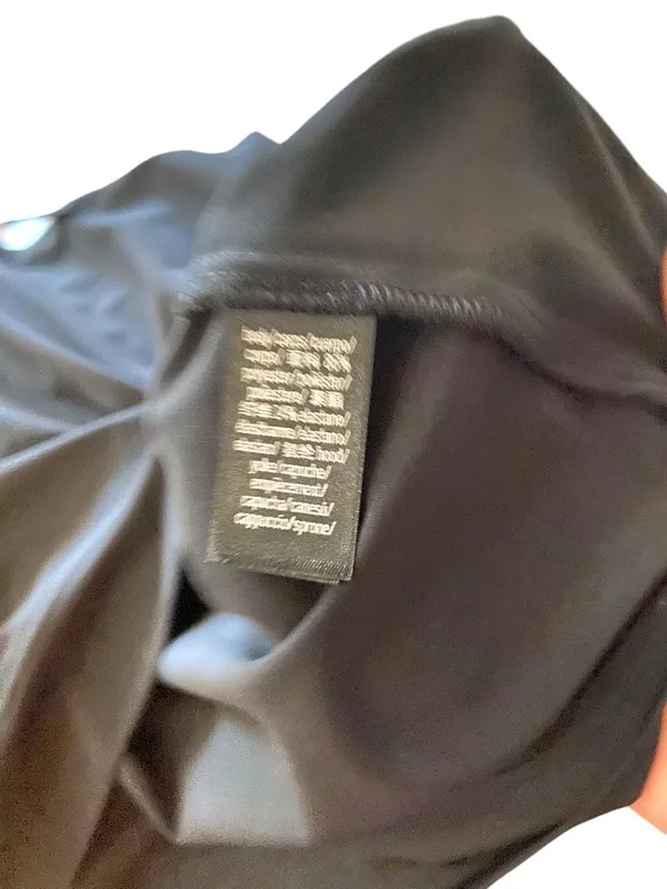 Victoria’s Secret Performance Hoodie Black Size M Workout Gym Athletic Running - Image 4