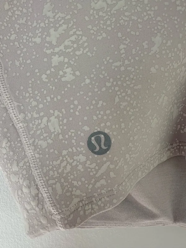 Lululemon Energetic Edge Cropped Tank Light Chrome 4 - Image 4