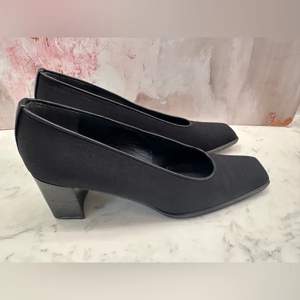 Stuart Weitzman Black Gore-Tex Rainaway Pumps Block Heel Women’s 8AAA Square Toe - Image 6