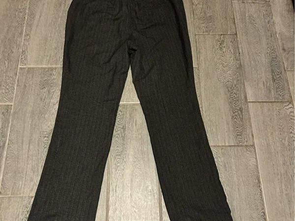 Apt. 9 gray pin stripedDress Pants - size 12 - Image 14