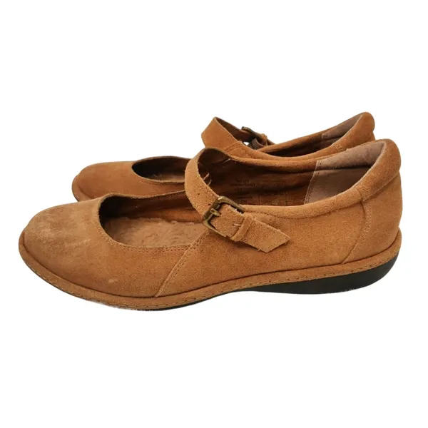 Tan Suede Mary Janes by Lands end sz 8 - Image 2