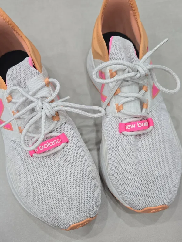 New Balance Fresh Foam Roav Nimbus Cloud Peach Pink Women's Sneakers Size 9.5 - Image 4