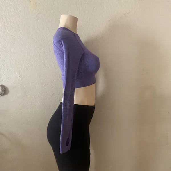Gymshark Women’s Seamless Long Sleeve Crop Top Purple Size S Thumbholes Workout - Image 4