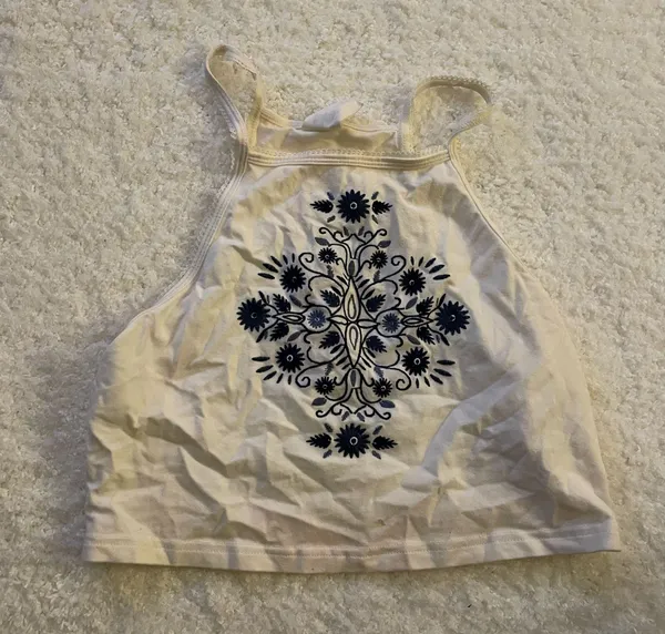 Revolve Tokyo Darling white embroidered crop top. Size Medium - Image 2