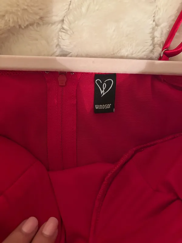 Windsor red silk dress - Image 2
