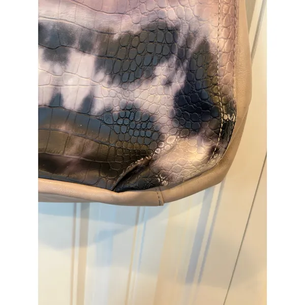 Simply Vera Vera Wang‎ Gray And Black Tie Dye Purse - Image 6