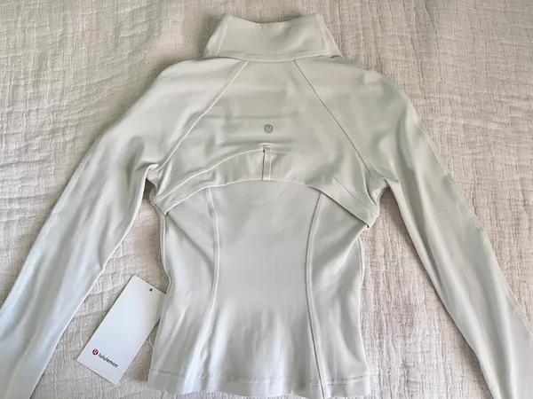 Lululemon Define Cropped Jacket - Image 4