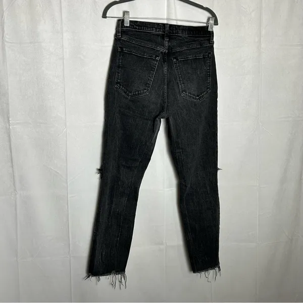 Abercrombie & Fitch Black Ultra‎ High Rise Mom Jean Distressed Size 28/6 - Image 2