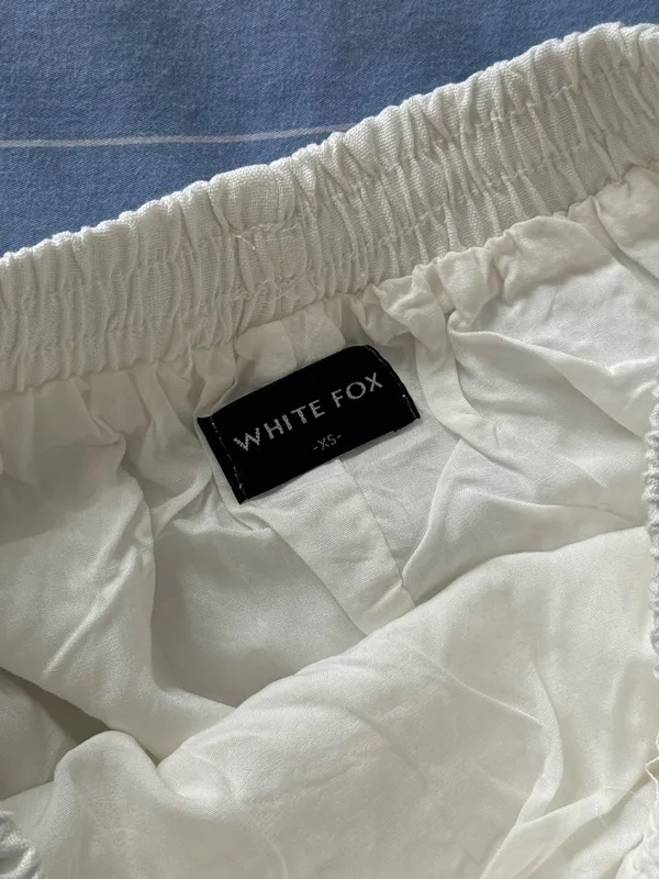 White Fox Boutique white maxi skirt 100% cotton- never worn - Image 5