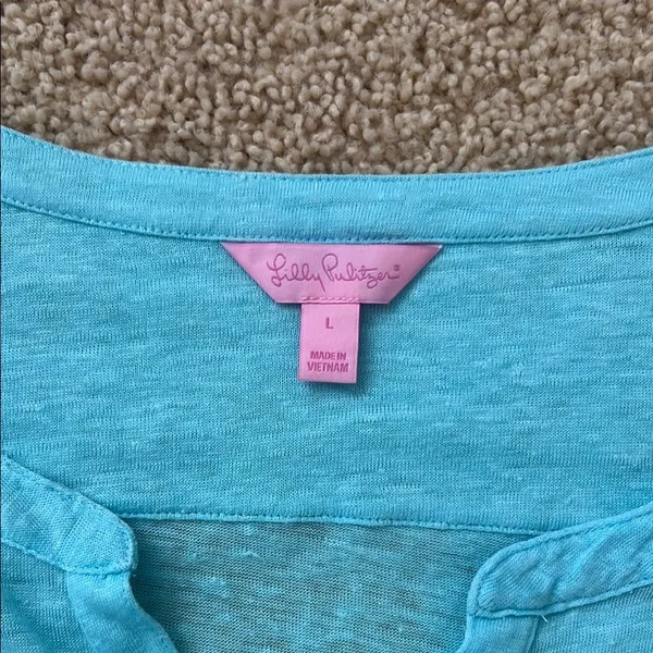 Lilly Pulitzer Linen Blend top. - Image 2