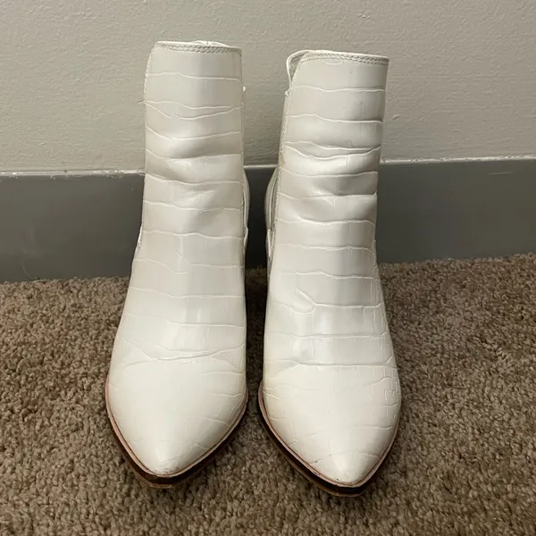 Chinese Laundry White Snakeskin Ankle boots - Image 2