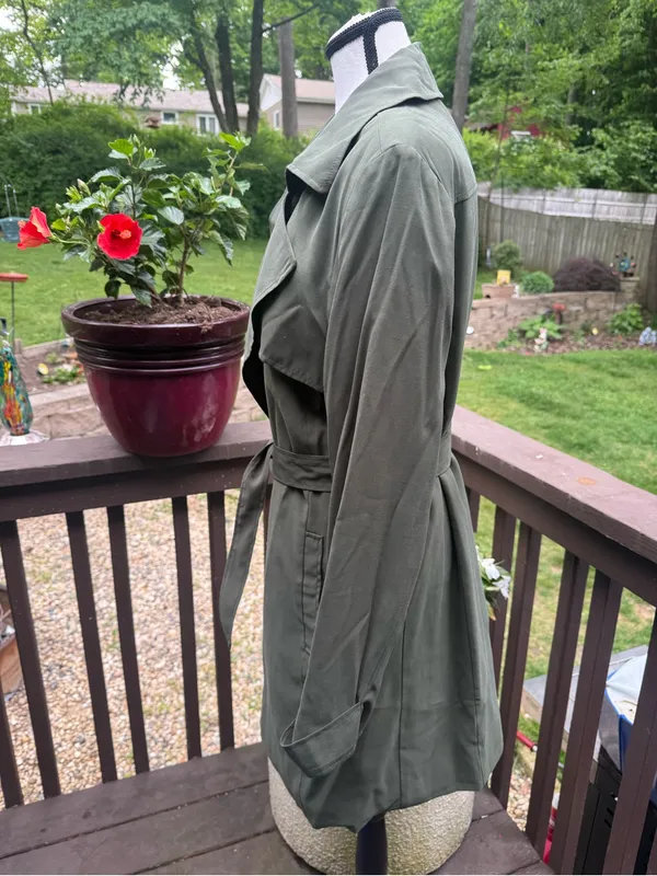 New BANANA REPUBLIC Trench Coat Olive Green Length 38 inches Size L Large Tie - Image 5