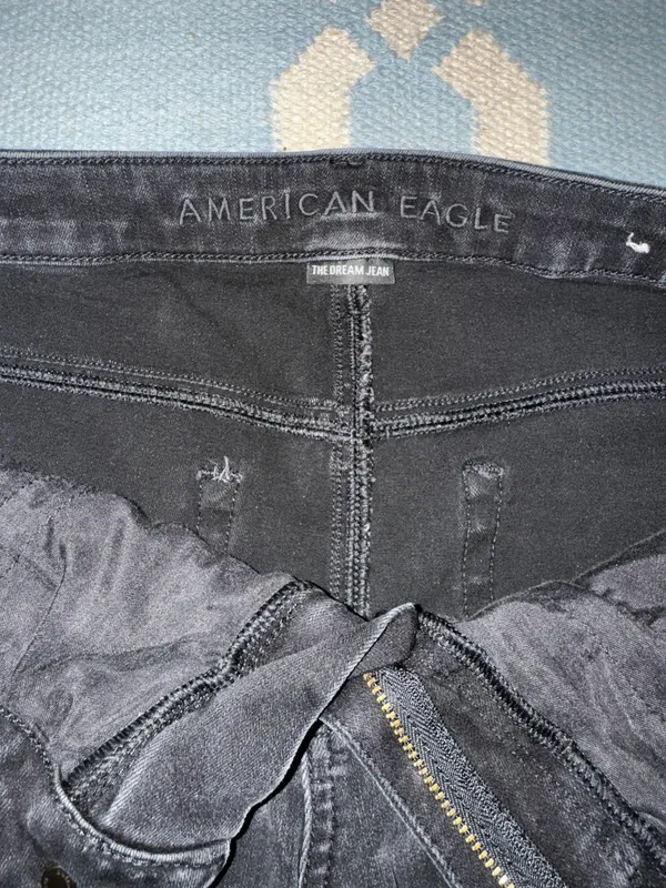 American Eagle Outfitters Shorts - Image 4