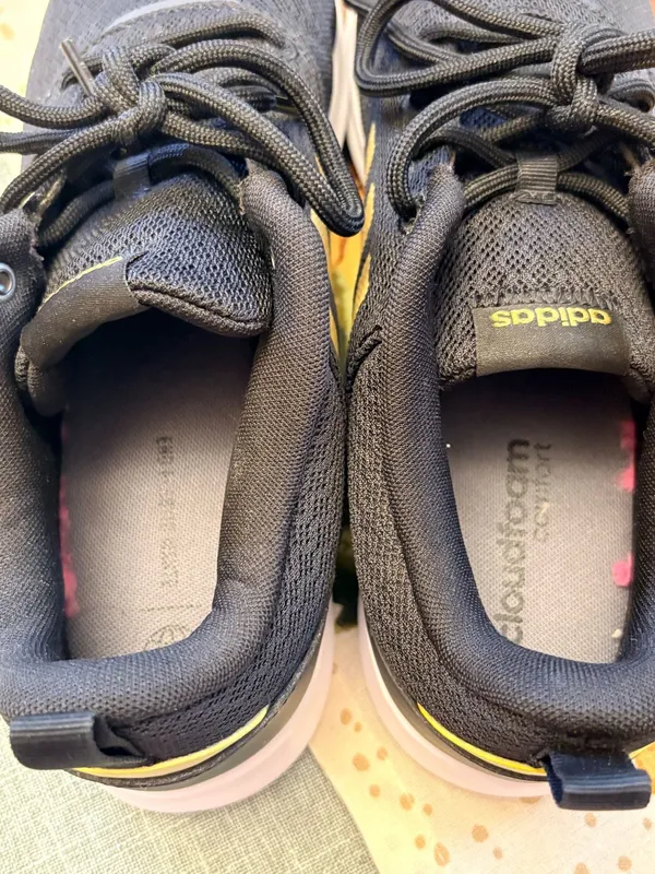 NWOT adidas women's QT Racer 2.0 Running Shoe - Image 3