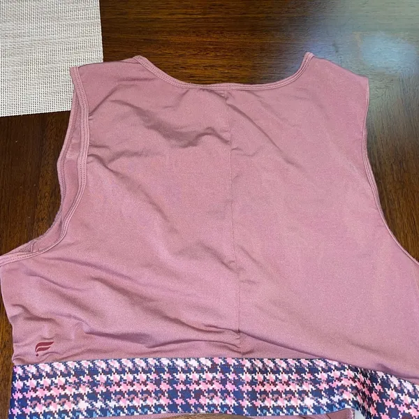 Woman’s size medium fabletics brand crop top - Image 2