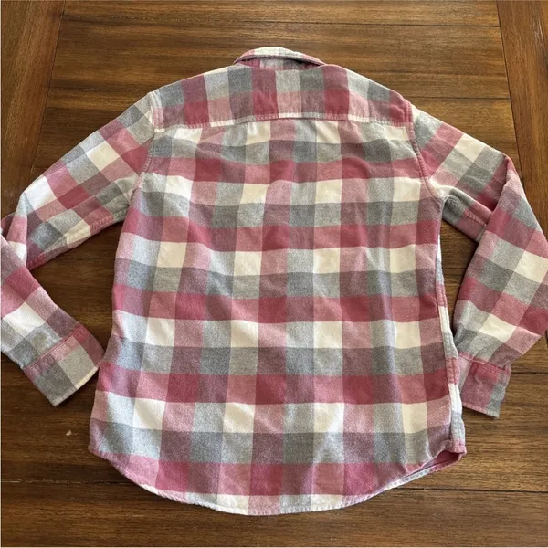 American Eagle Women's Super Soft Pink and Gray Flannel Size Small - Image 8