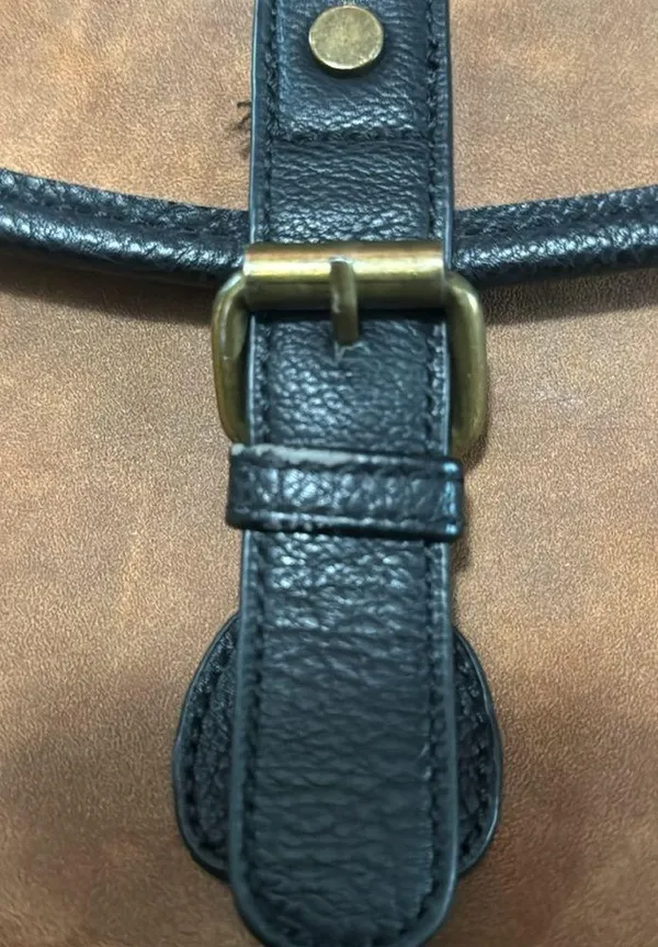 G.H. Bass & Co. Leather Crossbody Purse Tan - Image 9