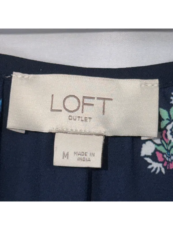 LOFT Outlet Navy Floral Flutter Sleeve Blouse M - Image 4