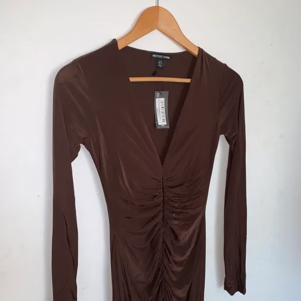 Pretty Little Thing Brown Long Sleeve Ruched Cut Out Maxi Dress - Image 2