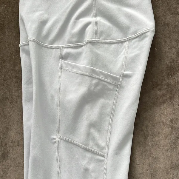 90degree by Reflex biker shorts with side pockets. Size XS. Color light gray. - Image 4