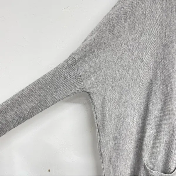 Romeo & Juliet Couture Grey Mock Neck Tunic Sweater Womens S Pockets Oversized - Image 4