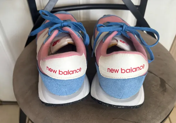 Size 8 New Balance Blue/Hazy Rose/White 237 V1 Sneaker. In EUC! - Image 6