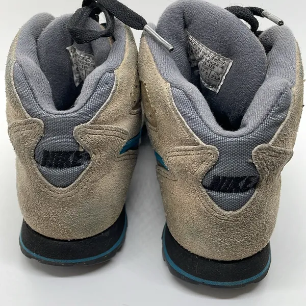 Vintage 90’s Nike Suede Hiking Boots 6.5 Outdoor Adventure - Image 4