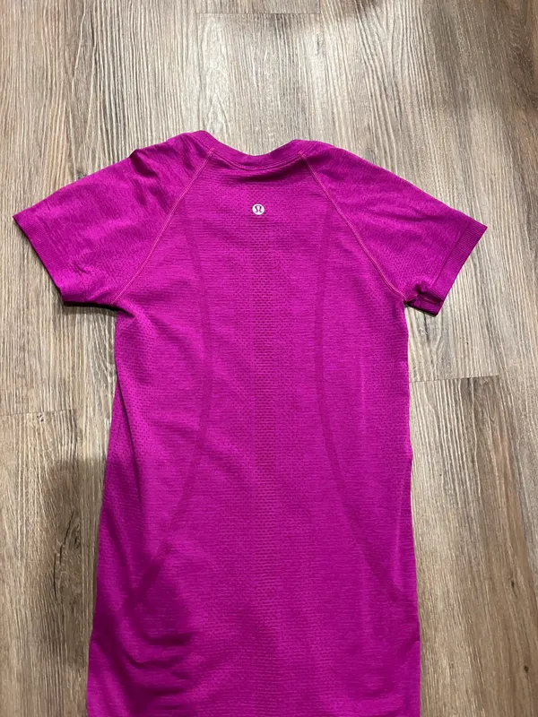 Swiftly Tech Short Sleeve - Image 2