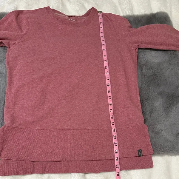 L.L. Bean Women's Size Small Heathered Pink Pullover Sweatshirt - Image 6