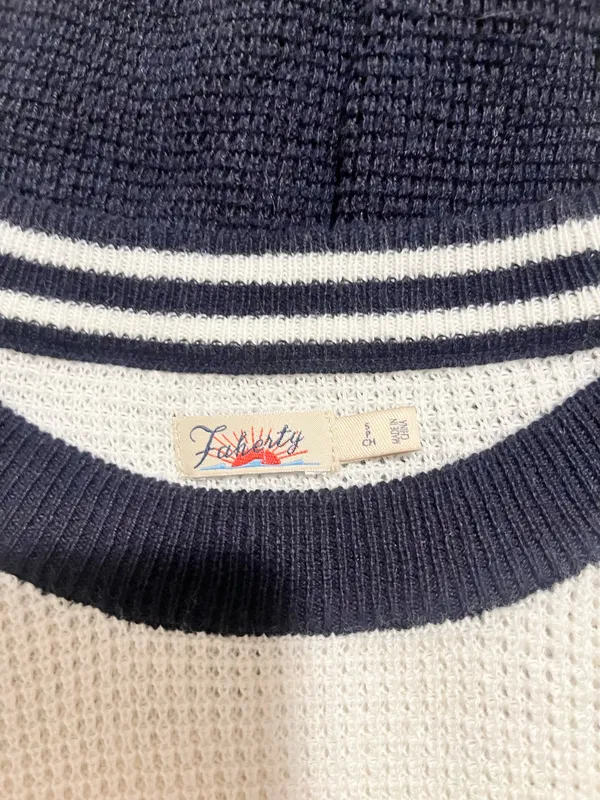 Faherty Waffle Sweater Small - Image 5