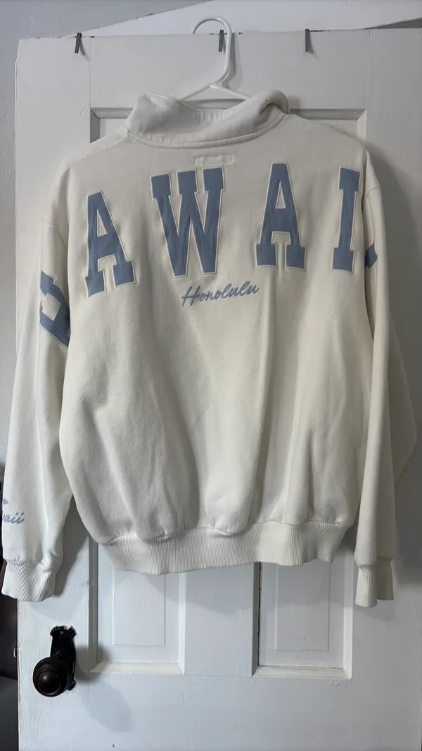 Aeropostale Zip-Up White Sweatshirt - Image 2
