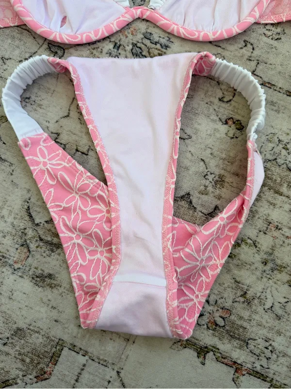 Pink & White Floral Bikini Set - Image 10