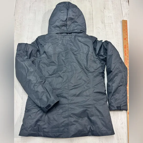 Gerry ladies snow ski black hooded jacket with front zipper pockets. - Image 2