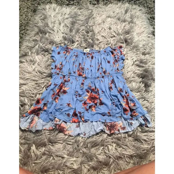 Free people floral top‎ size XS Off the shoulder floral top - Image 2