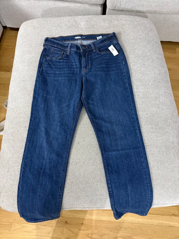 NWT Old Navy Boyfriend Jeans - Image 3