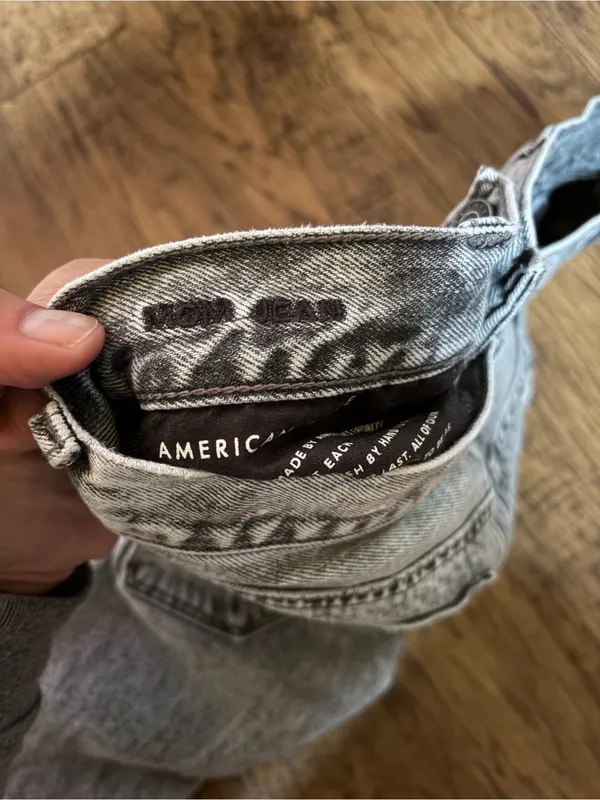 American Eagle Outfitters Light Gray Distressed Mom Jean 4 - Image 3