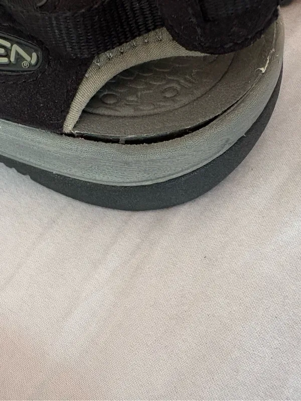 KEEN Newport H2 Waterproof Sport Sandals Black Gray Women’s 9.5 - Image 4