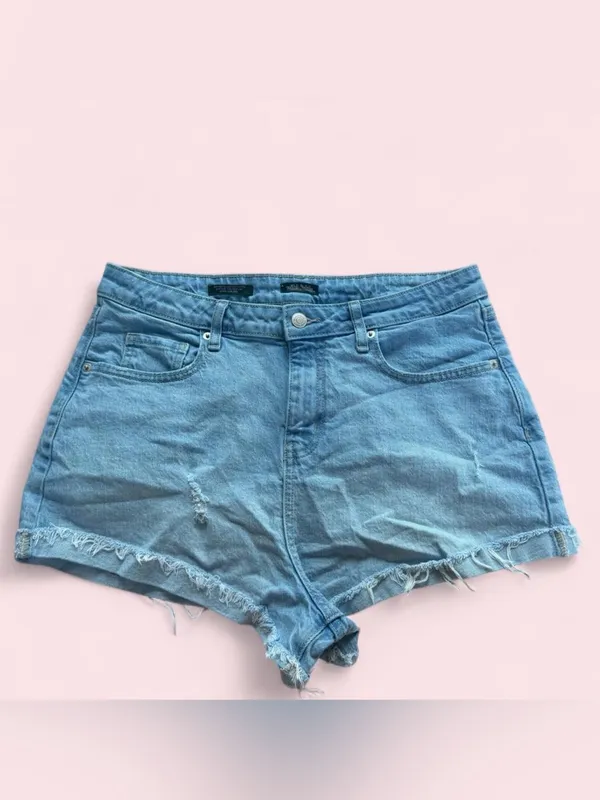 Wild Fable High Rise Rolled Cuff Shorts Light Wash 10R - Image 4