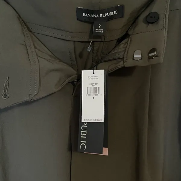 Banana Republic Green Trousers - Image 3